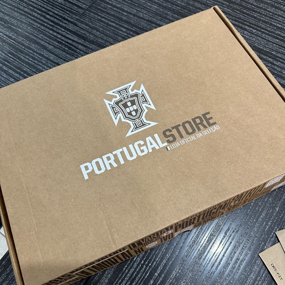 Youth Size Small Nike Portugal Away Jersey+Pants - Picture 8 of 9